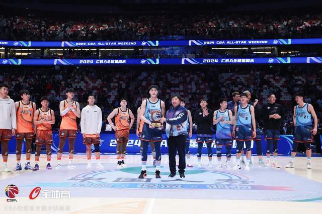 厦门队备战比赛，目标胜利