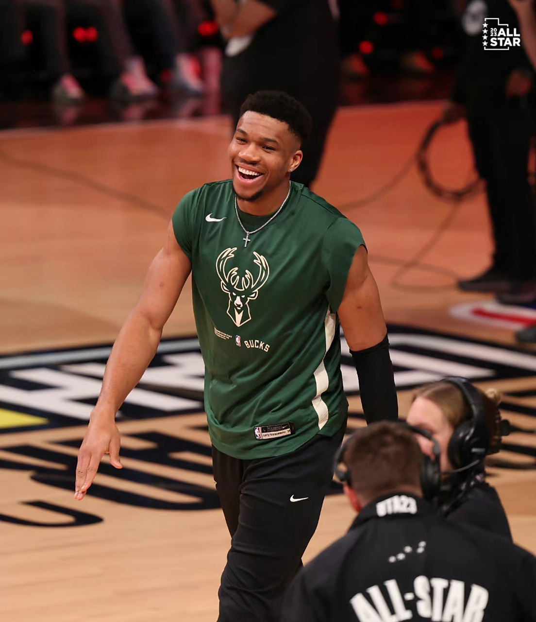 篮网客场击败雄鹿，取得关键胜利