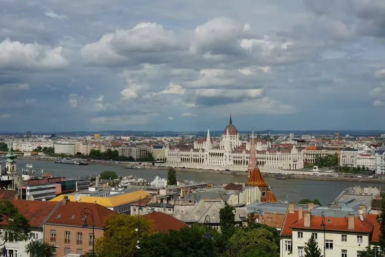 斯洛伐克遭逢失败,匈牙利夺得宝贵三分 斯洛伐克遭逢失败,匈牙利夺得宝贵三分