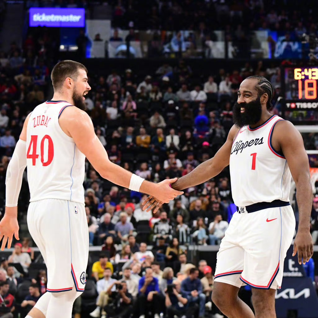 太阳击败快船，布克砍下35分