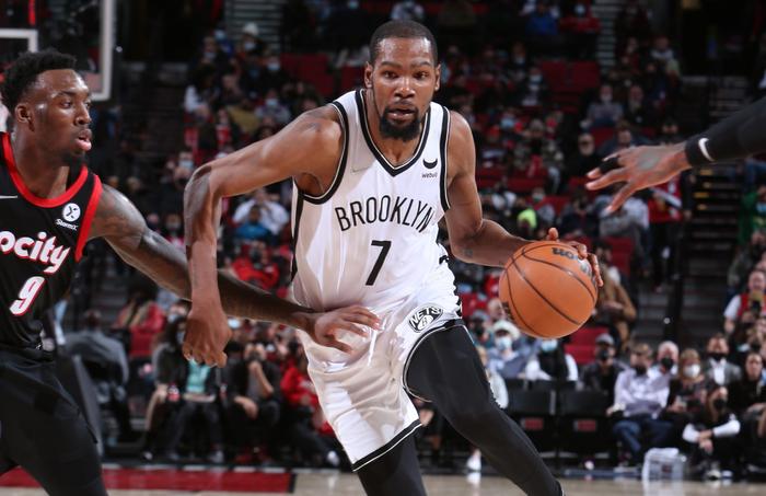 开拓者击败篮网，门罗首秀21分