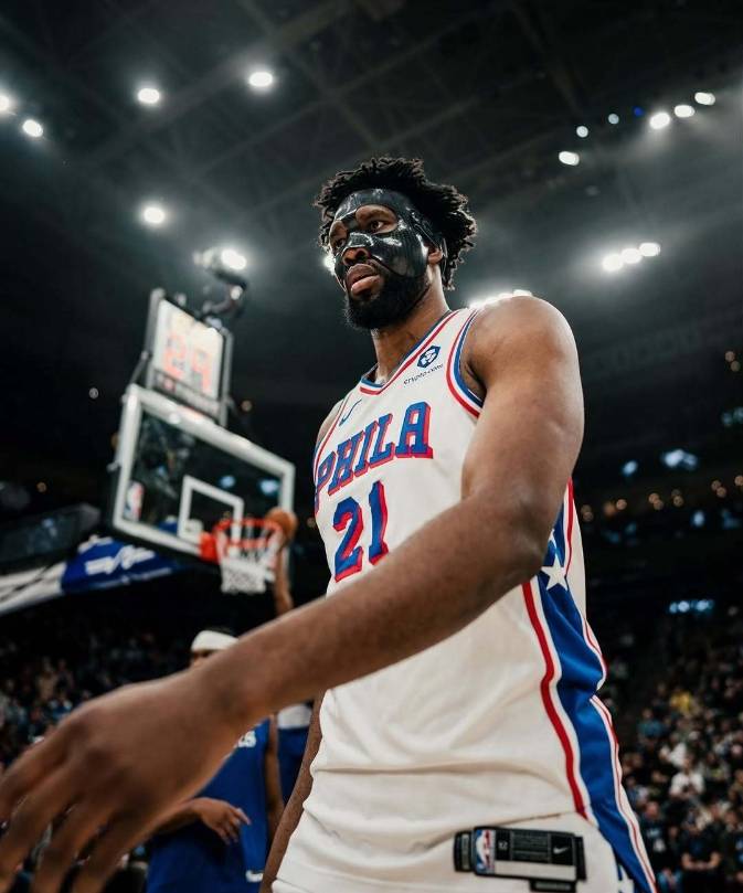 76人不敌雄鹿，恩比德表现低迷