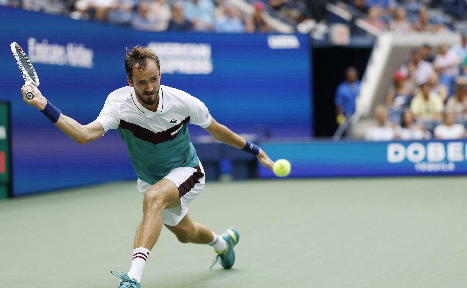 法网绝杀美网，梅德韦杰夫点燃赛场的简单介绍